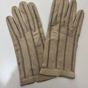 Vintage tan leather gloves